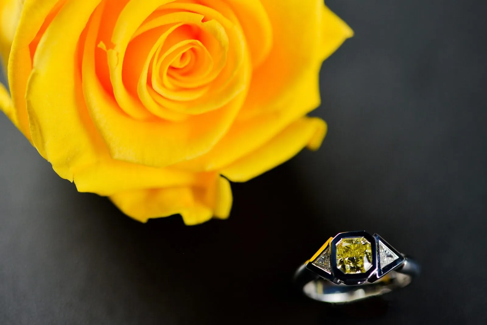 Solitaire diamant « Jonquille », création Joaillerie Brunner à Nancy